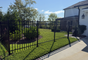 5′ 3-Rail Black Aluminum Fence